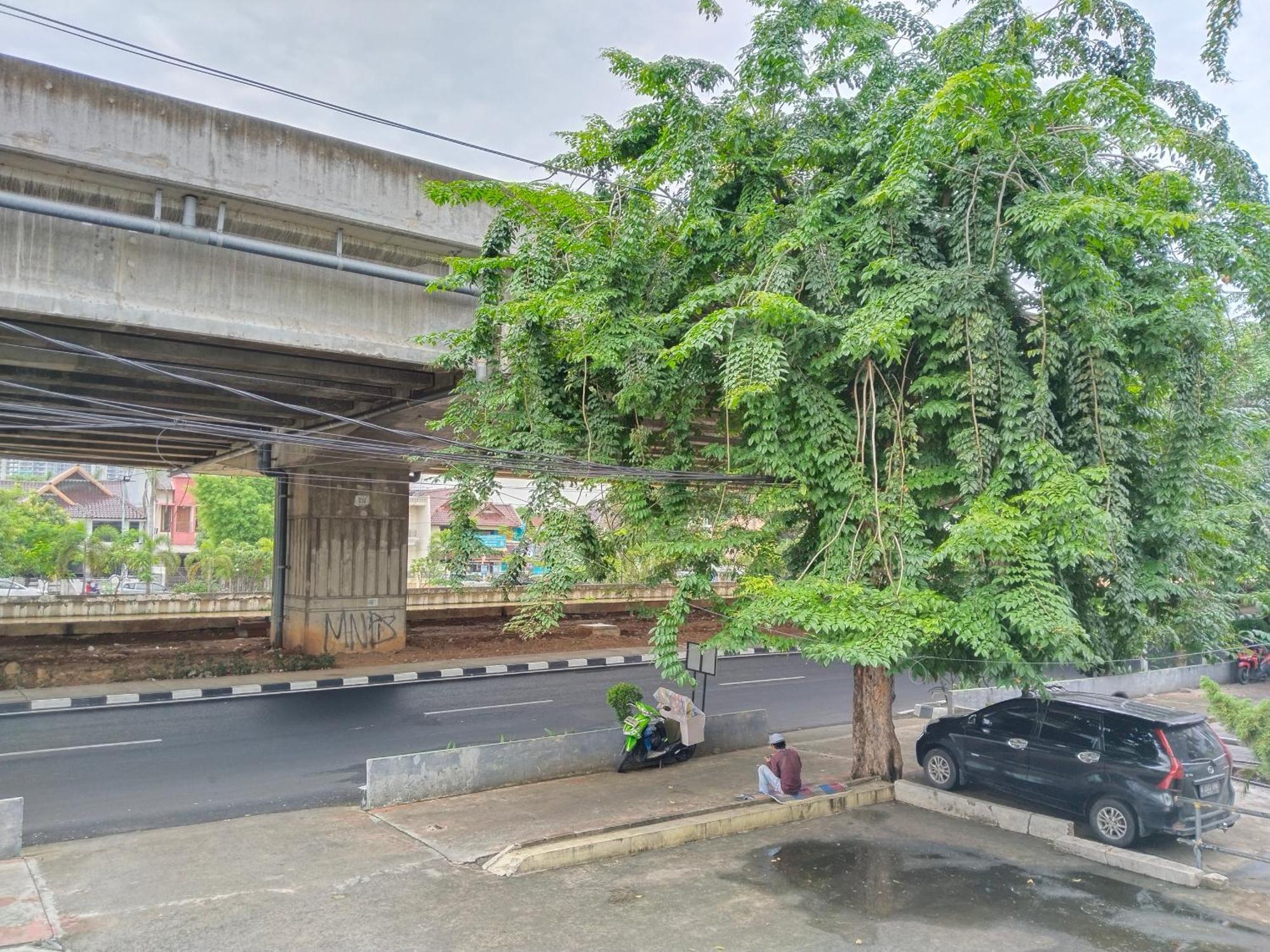 Metro Hotel Bekasi Powered By Cocotel Luaran gambar